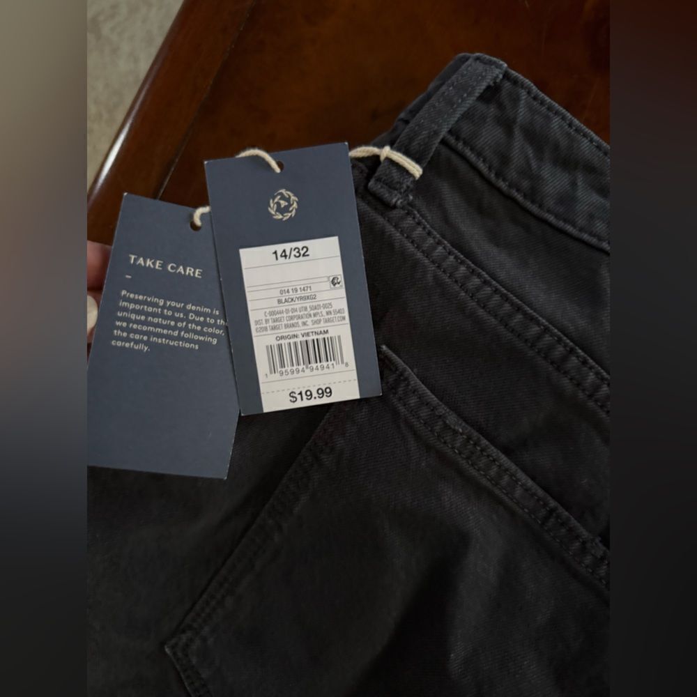 UNIVERSAL THREAD Women's Black Vintage Stretch Cut-Off Midi Jean Shorts NWT 14 - Picture 6 of 7